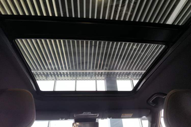 Used Geely Auto Emgrand X7 Sport 2024 1.5TD Smart Connect+