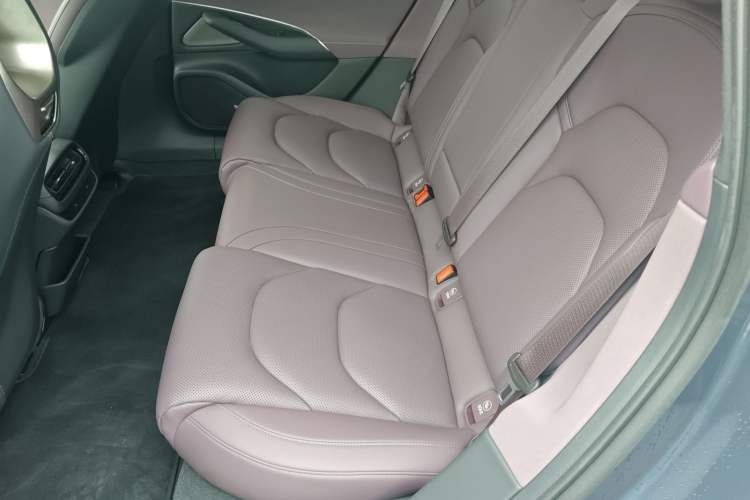 Used  SU7 2024 Four-Wheel Drive Ultra-Long Range Advanced Intelligent Driving Max Edition
