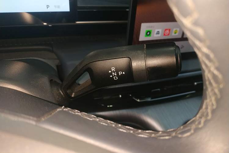 Used  E5 2024 530km Starship Edition
