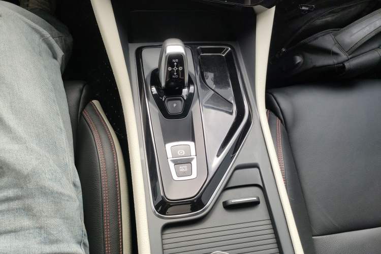 Used Lynk & Co 02 2019 High-Energy Edition 2.0T Automatic Two-Wheel Drive Zhaoban Model China VI Standard
