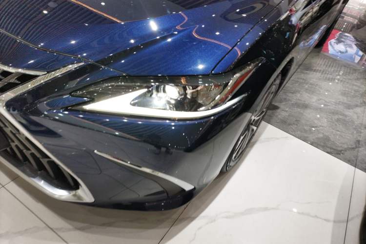 Used Lexus ES 2022 200 Excellence Edition
