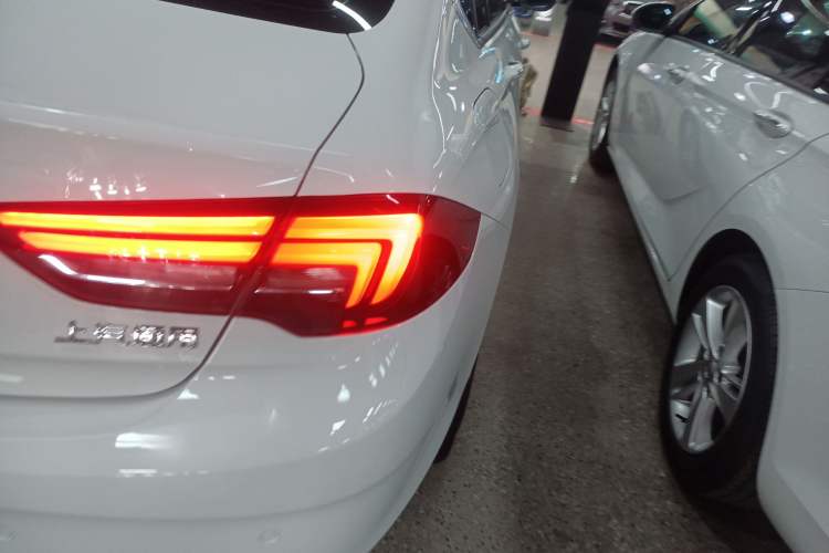 Used Buick Regal 2019 Revised 20T Luxury Version China VI Standard
