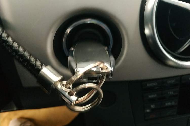 Used Mercedes-Benz GLK-Class 2013 GLK 300 4MATIC Dynamic Sunroof Model