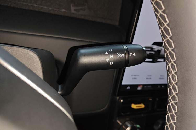 Used iCAR V23 2025 501 Four-Wheel Drive Intelligent Driving Version
