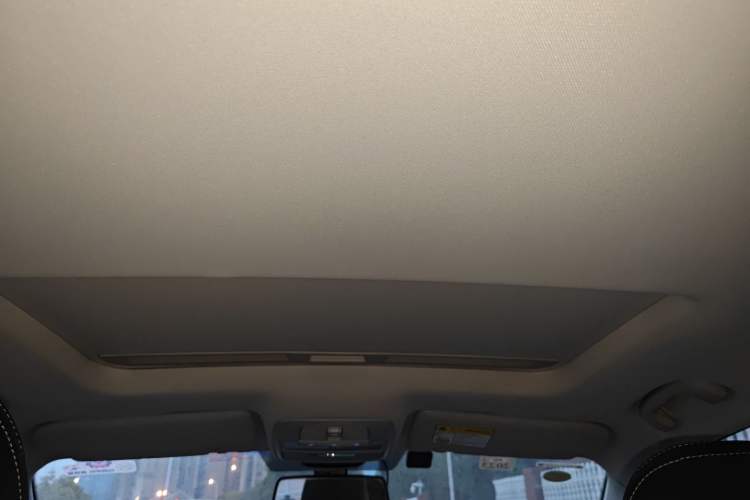 Used Roewe i5 2020 1.5L Automatic 4G Connected Linghao Edition