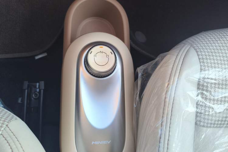 Used Wuling Hongguang MINIEV 2025 Four-Door Version Advanced Edition
