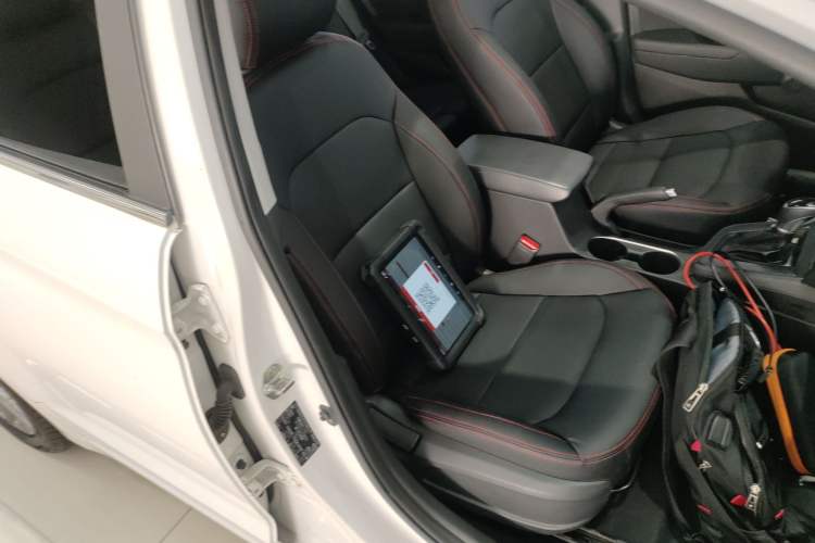 Used Hyundai Elantra 2016 1.4T Dual-Clutch Xuan Dong · Dynamic Version
