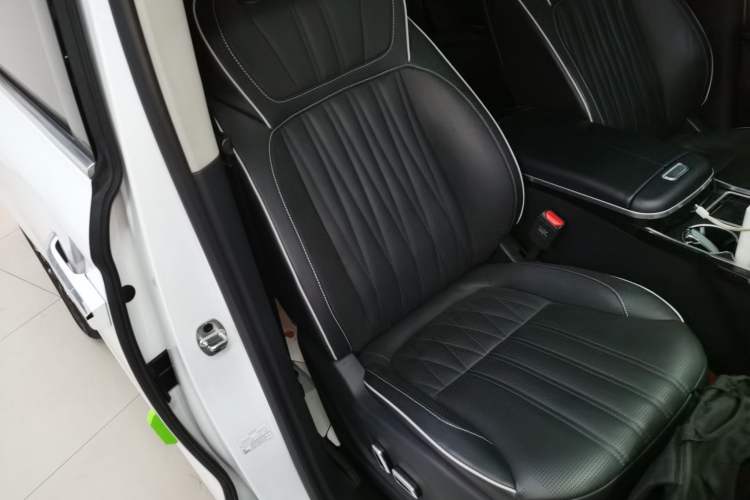 Used Roewe iMAX8 2022 400TGI Prestige Edition
