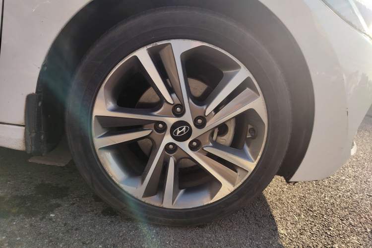 Used Hyundai Elantra 2016 1.6L Automatic ZhiXuan – Elite Version