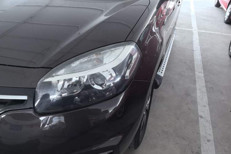 Used Renault Koleos 2015 2.5L Two-Wheel Drive Comfort Edition