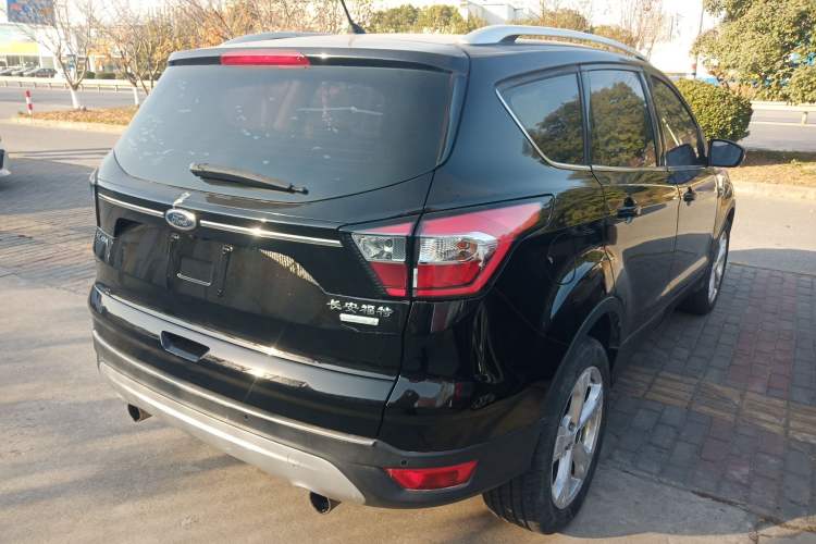 Used Ford Kuga 2017 EcoBoost 180 Two-Wheel-Drive Tiger Leap Model