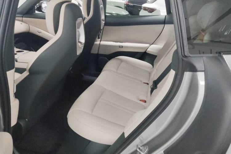 Used  YU7 2025 Ultra-Long Range Rear-Wheel Drive Version
