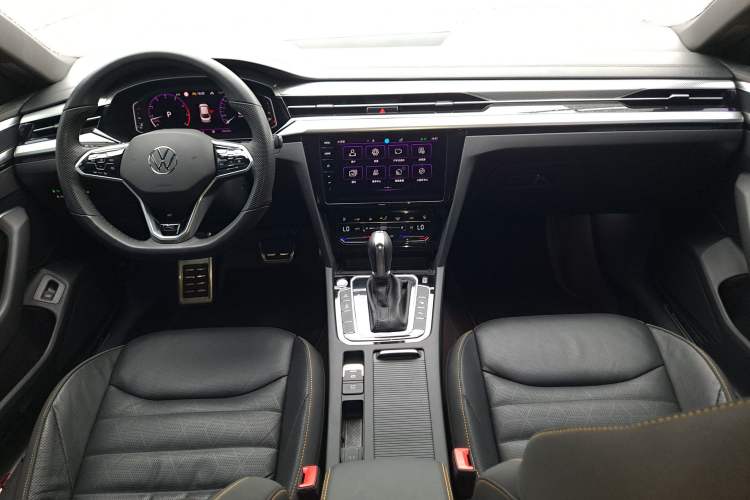 Used Volkswagen FAW-Volkswagen CC 2024 380TSI Striking Edition
