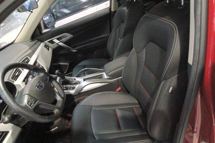 Used Geely Auto Emgrand X7 Sport 2018 1.8TD Automatic Two-Wheel Drive Smart Connect 4G Internet Edition