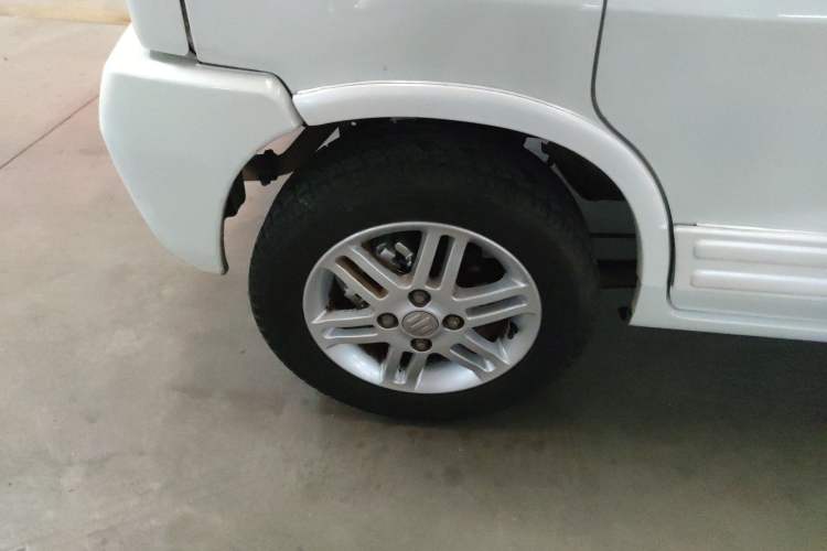 Used Suzuki Wagon R 2015 1.4L Manual All-Around Upgrade Version