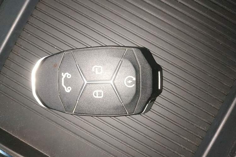 Used Lynk & Co 03 2021 2.0TD Automatic Trendy Champion Edition
