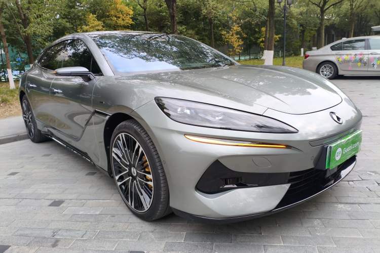 Used Denza Z9GT 2024 1100 Four-Wheel Drive Ultra Version
