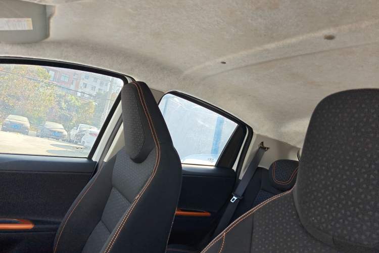 Used Geely Auto Vision X1 2017 1.3L Manual Frenzy Edition
