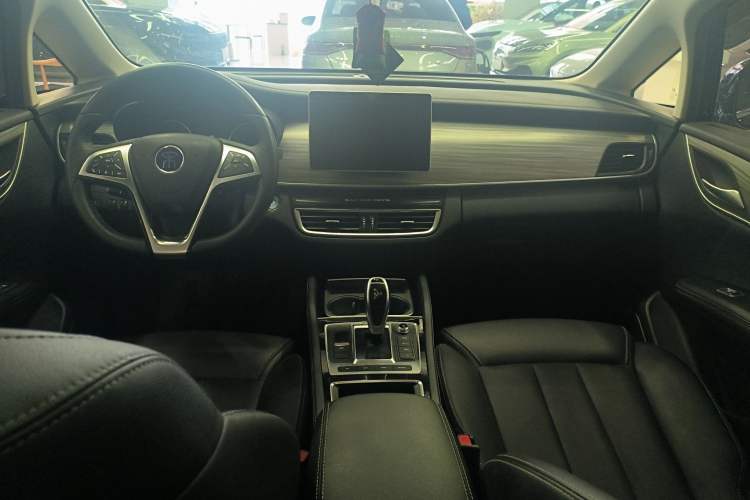 Used BYD Song MAX New Energy 2019 DM 1.5T Smart Connect Advanced 7-Seater China VI Standard
