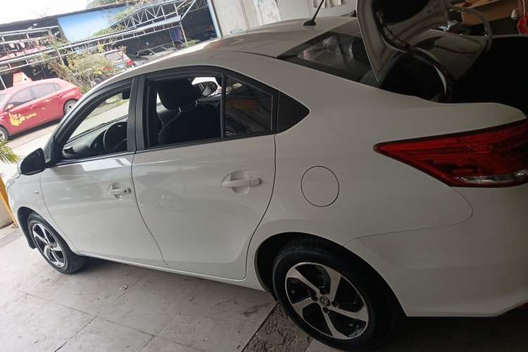 Used Toyota YARiS L 2017 1.5E CVT Dynamic Edition