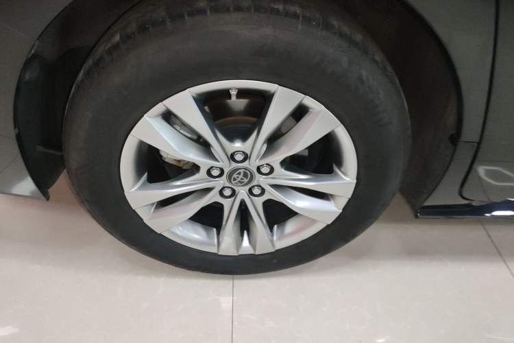 Used Toyota Sienna 2023 2.5L Hybrid Comfort Edition