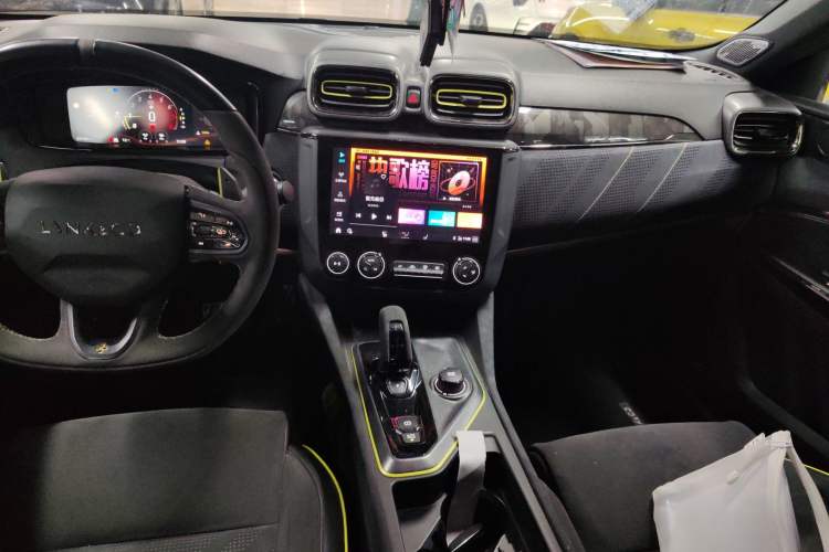 Used Lynk & Co 03 2020 03+ 2.0TD Automatic Performance Package Edition
