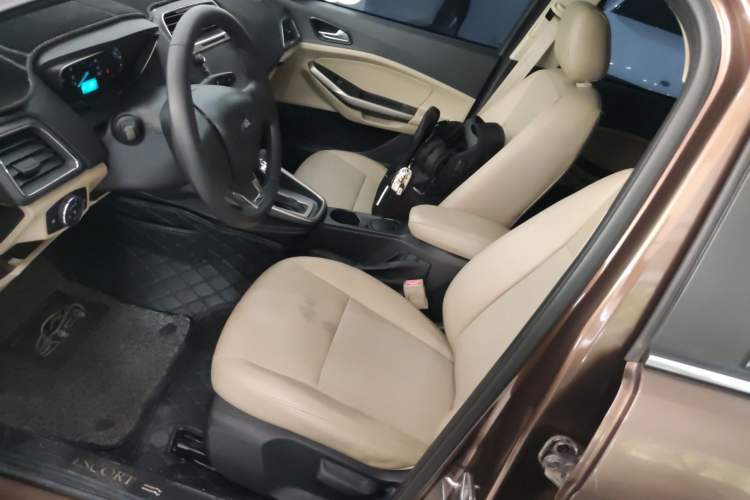 Used Ford Escort 2015 1.5L Automatic Comfort Model
