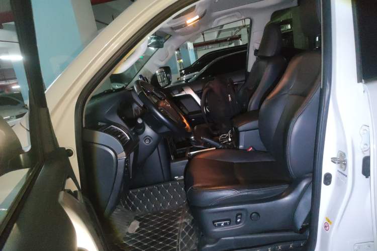 Used Toyota Prado 2018 3.5L Automatic VX NAVI
