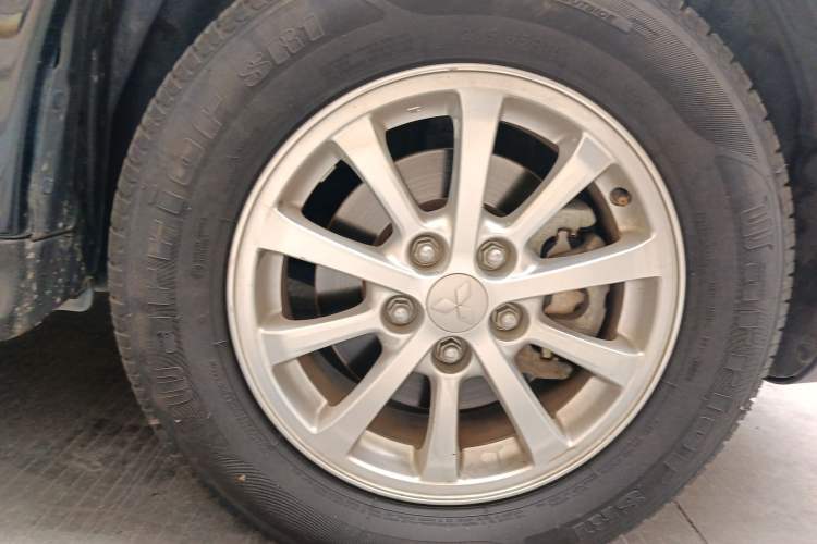 Used Mitsubishi ASX 2015 2.0L CVT Silk Road Commemorative Edition
