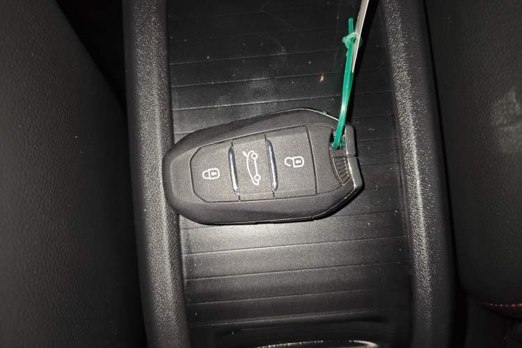 Used Citroen C3-XR 2015 1.6THP Automatic Smart Model
