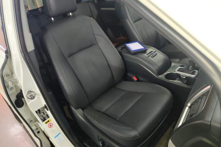 Used Toyota Highlander 2015 2.0T Four-Wheel Drive Luxury Edition 7-Seater
