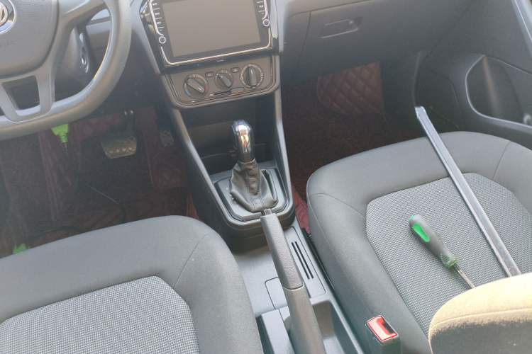 Used Volkswagen Jetta 2017 1.5L Automatic Fashion Model
