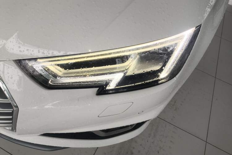 Used Audi A4L 2019 45 TFSI quattro Sport model China V standard
