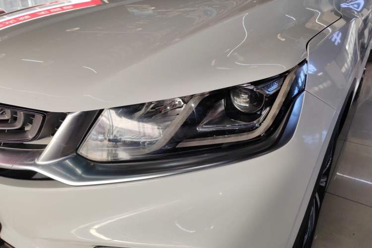 Used Geely Auto Coolray 2019 260T DCT Explorer China V Standard
