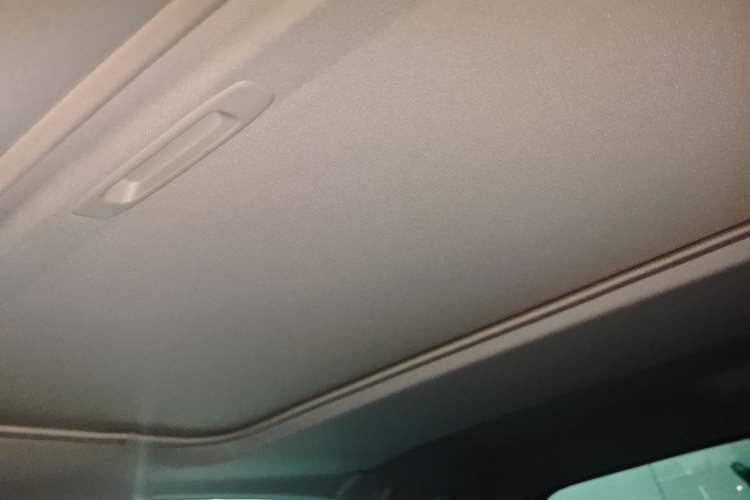 Used Toyota RAV4 2019 2.0L CVT Two-Wheel Drive Fashion X Limited Edition China V Standard
