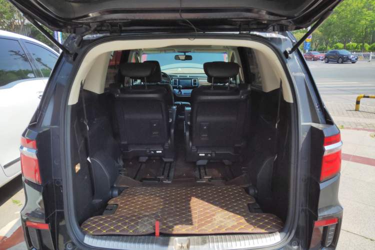 Used Honda Elysion 2016 2.4L Luxury Edition
