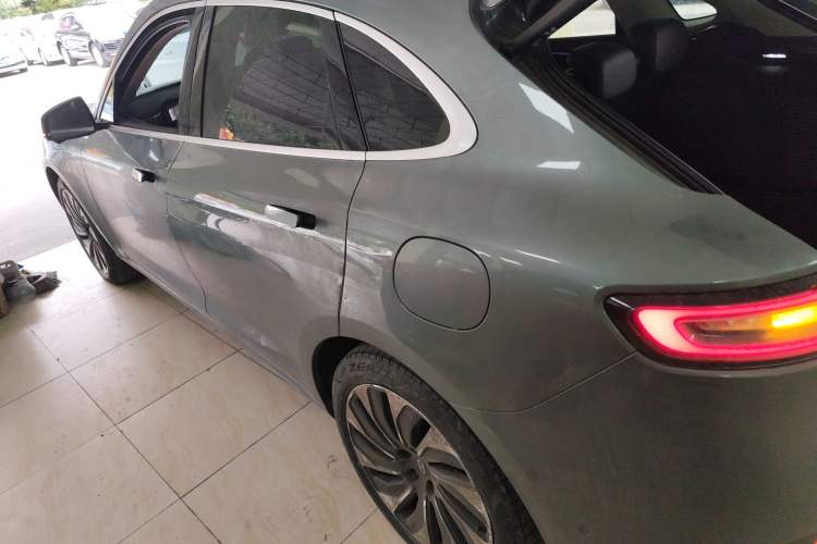 Used Hima AITO M5 2022 Extended-Range Four-Wheel Drive Performance Version
