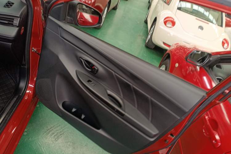 Used Toyota YARiS L 2019 1.5E CVT Dynamic Edition China VI compliant
