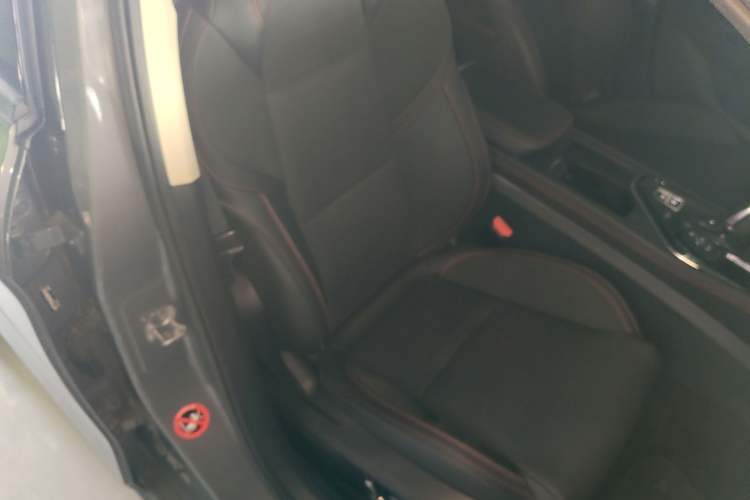 Used Lynk & Co 02 2019 High-Energy Edition 2.0T Automatic Two-Wheel Drive Pro Version China VI Standard
