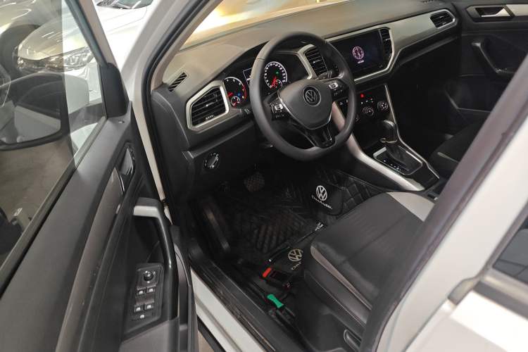 Used Volkswagen T-ROC 2021 Revised Version 280TSI DSG Two-Wheel Drive Elite Connect Edition