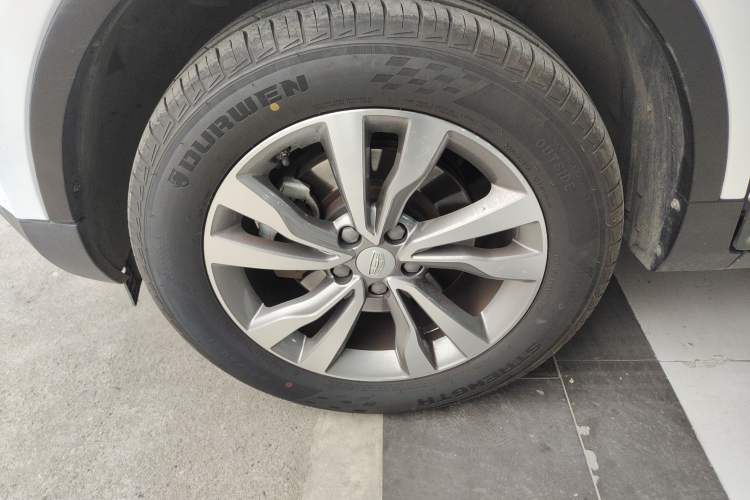 Used Geely Auto Emgrand X7 Sport 2016 1.8TD Automatic ZhiShang Model
