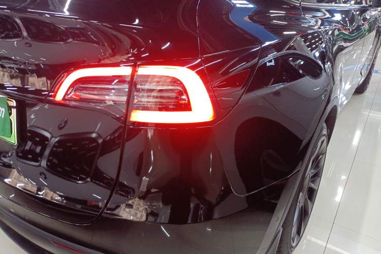 Used Tesla Model Y 2022 Rear-Wheel-Drive Version
