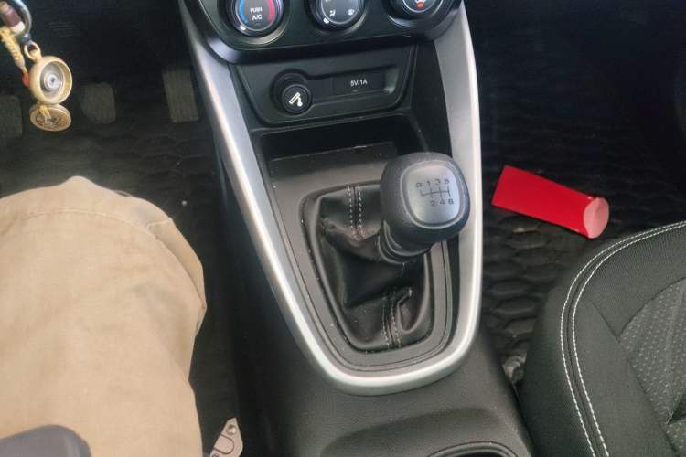 Used Baojun 510 2019 1.5L Manual Jingxiang Model 77kW China VI Emission Standard
