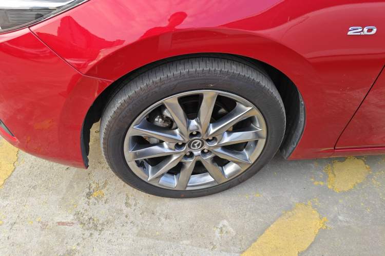 Used Mazda Mazda 3 Axela 2017 Hatchback 2.0L Automatic Sport Model China VI Standard