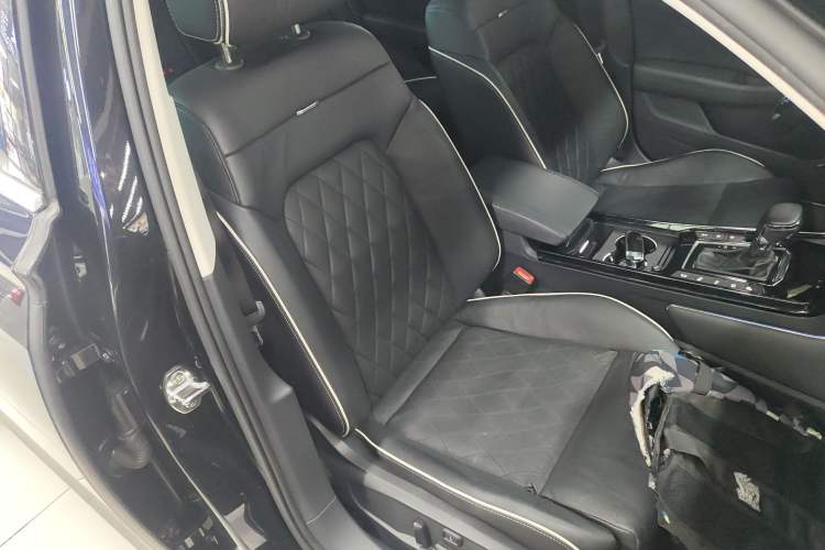 Used Volkswagen Phideon 2018 Revised Version 380TSI Two-Wheel-Drive Flagship Edition
