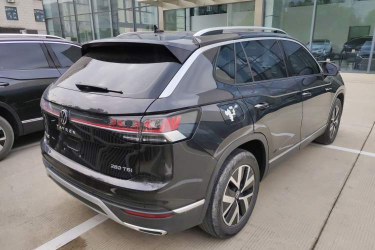 Used Volkswagen Tayron 2023 280TSI Two-Wheel-Drive Luxury Plus Advanced Version
