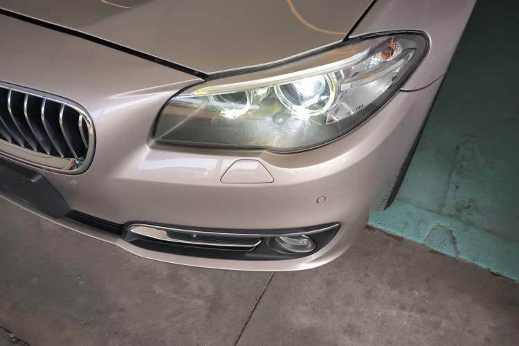 Used BMW 5 Series 2014 525Li Luxury Design Package
