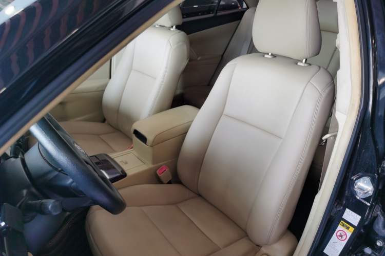 Used Toyota Camry 2016 2.0E 10th Anniversary Elite Edition