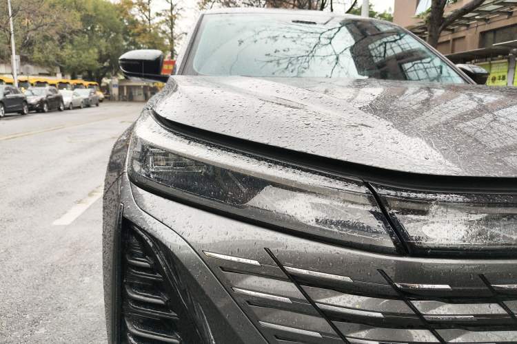 Used Changan CS75 PLUS 2024 3rd Generation Champion Edition 2.0T Intelligent Drive Performance Model