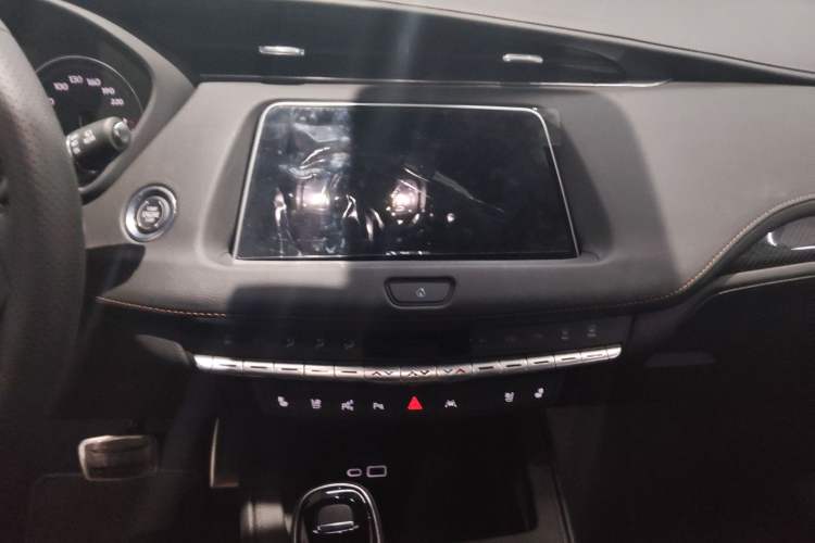 Used Cadillac XT4 2022 28T Four-Wheel Drive Platinum Edition
